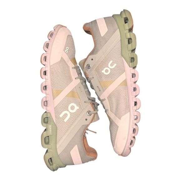 On Running Shoes - ON Cloudflow Running Shoes Aloe/White size Womens 7.5